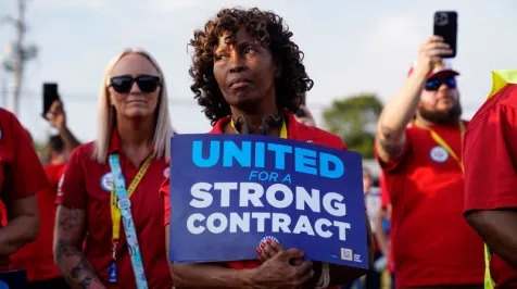 <h6><u>UAW escalates strike as 8,700 workers walk out at Ford Kentucky Truck Plant</u></h6>
