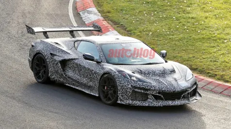 <h6><u>2025 Chevrolet Corvette ZR1 spied running the Nurburgring with massive wing</u></h6>